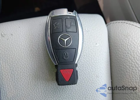 2017 Mercedes-Benz Gla 250 4Matic z USA, uszkodzony, nr VIN WDCTG4GB5HJ342874